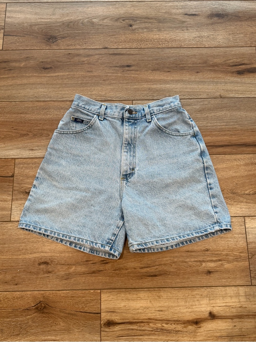 LEE Vintage High Waisted Shorts Light Wash Size 10 Medium
